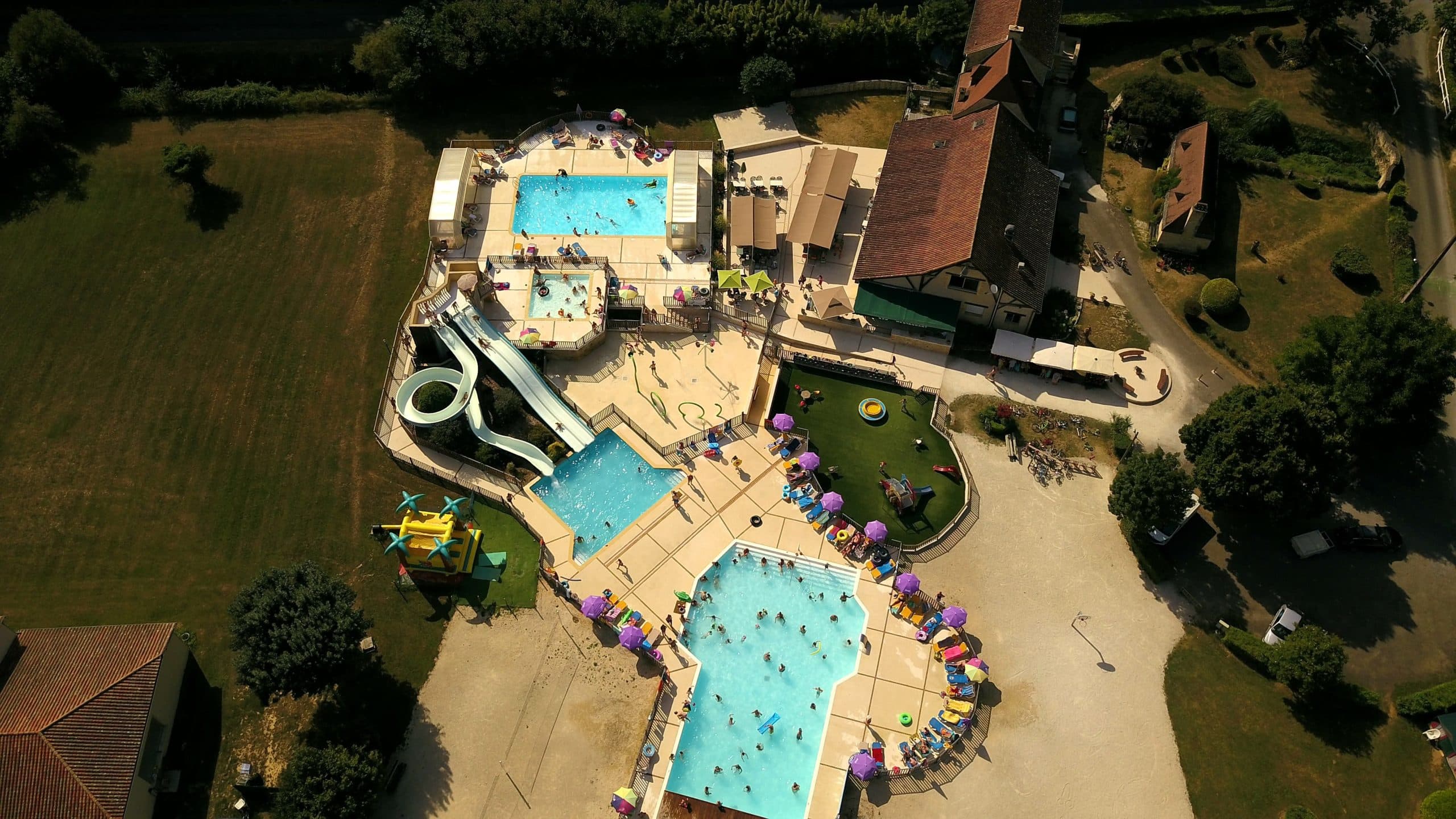 Camping 4 étoiles en Dordogne avec parc aquatique